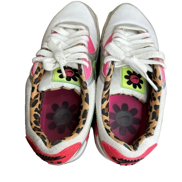 NIKE Air Max 90 LX Laser Fushia CQ2559-100 - Picture 7 of 8